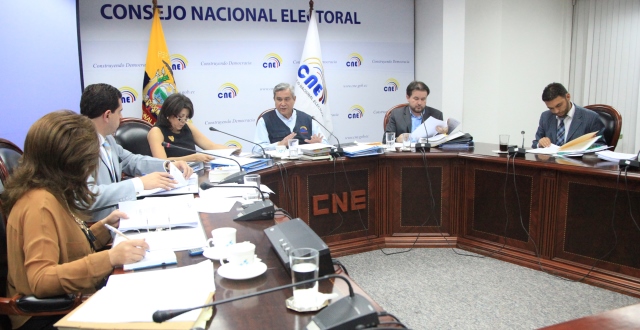 CNE pleno