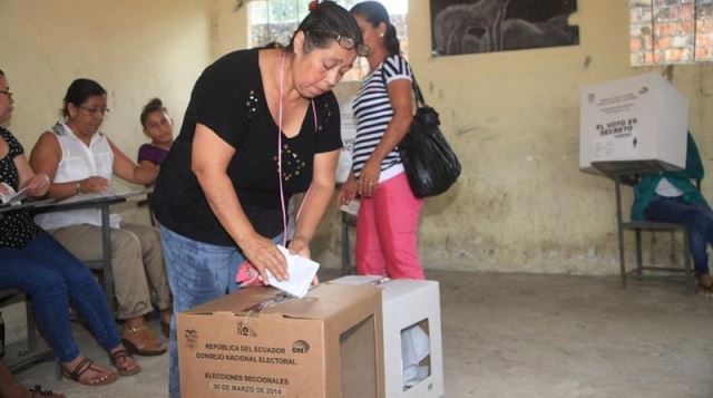 Pedernales vive una fiesta democrática