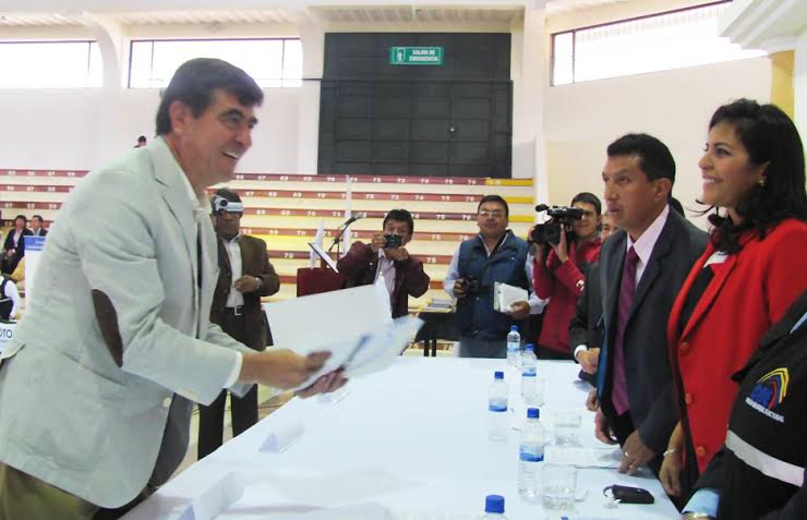 En Carchi se entregaron credenciales a candidatos electos