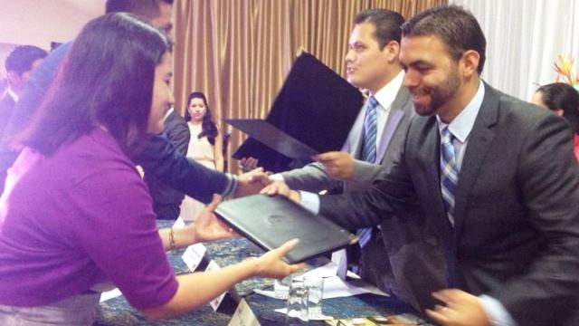 Autoridades electas recibieron credenciales en Loja