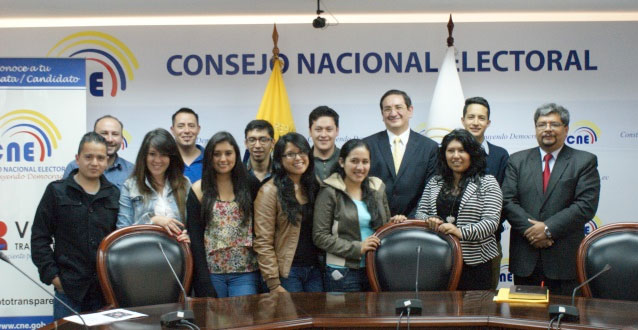  CNE socializó proyectos emblemáticos con estudiantes 