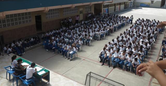 En Esmeraldas, CNE apoya elecciones de directivas estudiantiles