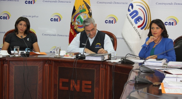 CNE asiste en elecciones de Perú, Brasil y Bolivia