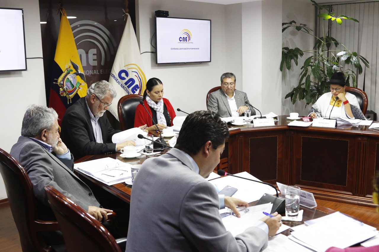 Pleno del CNE aprobó la repetición de elecciones en 14 recintos de seis