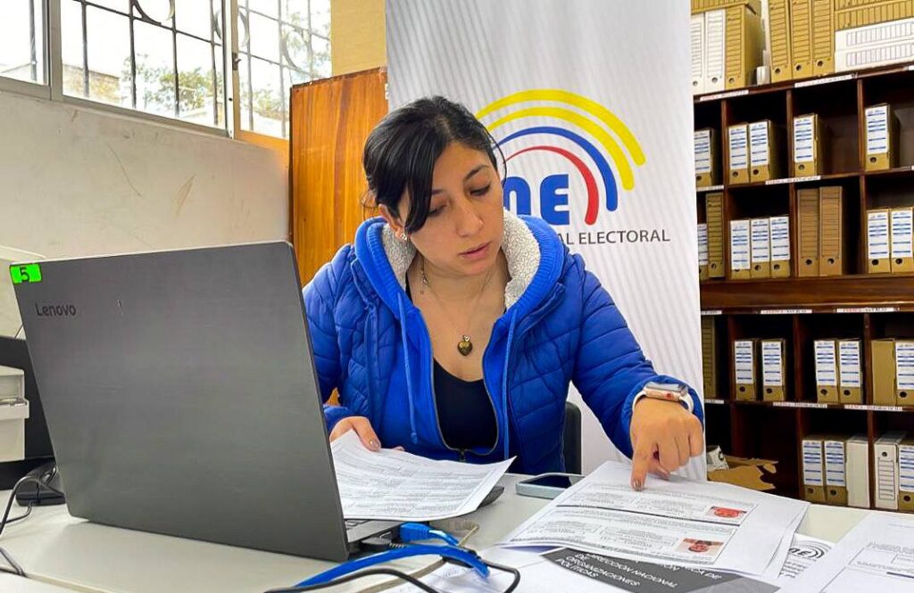 CNE inicia periodo de inscripción para campaña electoral del Referéndum