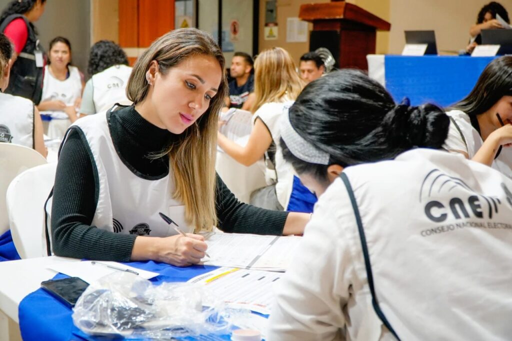 CNE procesó el 100 de las actas del Referéndum y Consulta Popular en